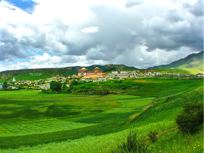 Ein Lamakloster in den Bergen Yunnans.